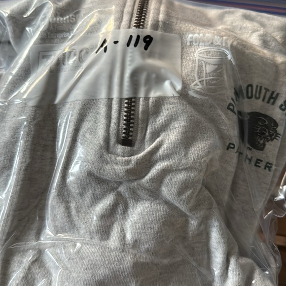 Plymouth State Panthers Unisex 1/4 Zip Sweatshirt by Red Shirt Cotton Med EUC - Picture 9 of 9